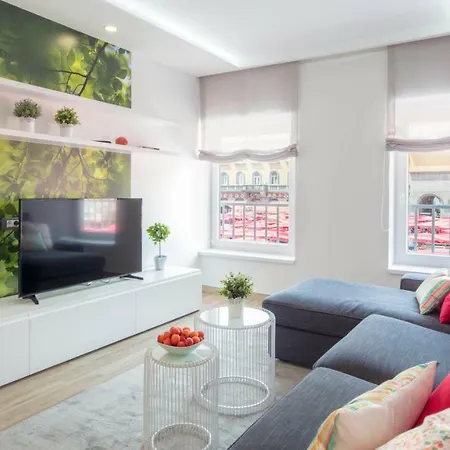 Dolac Design 8 * Zagreb